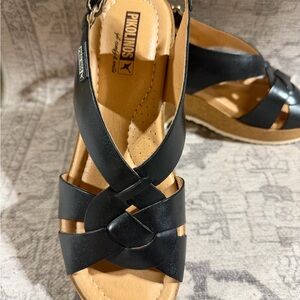 Pikolinos Black Women's Sandals NWT